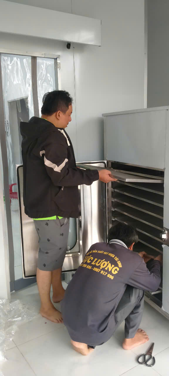 Bàn giao máy sấy lạnh 50kg về An Giang