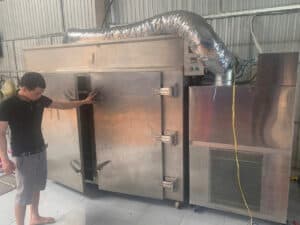 Máy sấy lạnh lá chanh