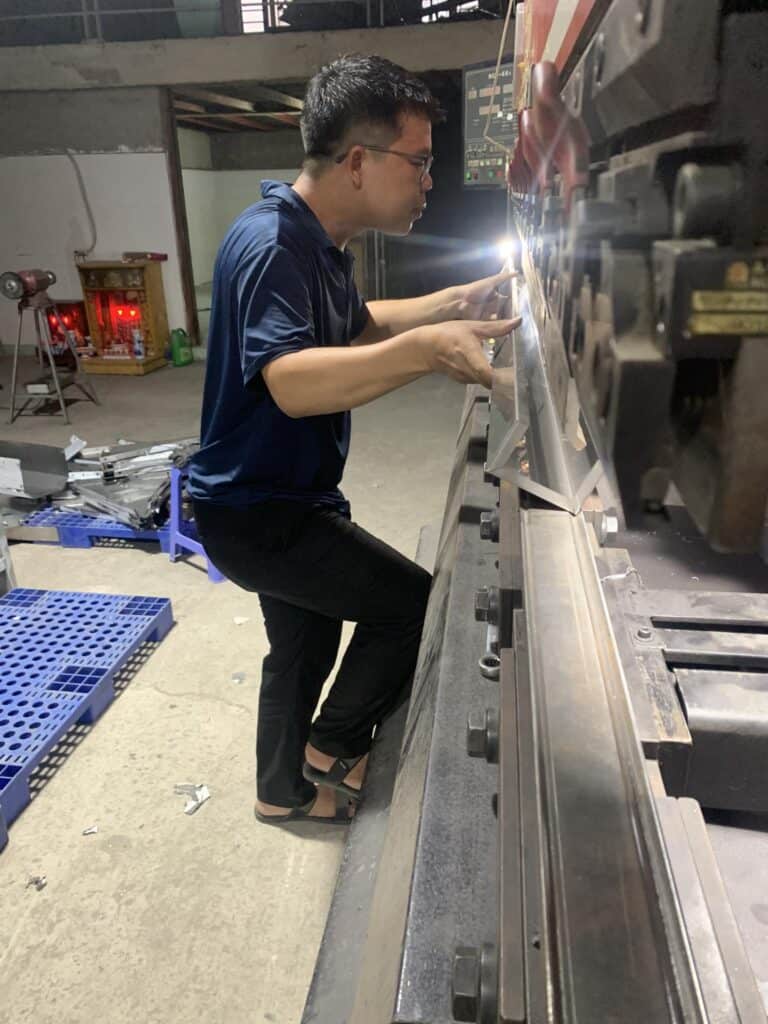 Chấn inox theo bản vẽ
