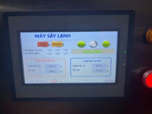 máy sấy lạnh vận hành