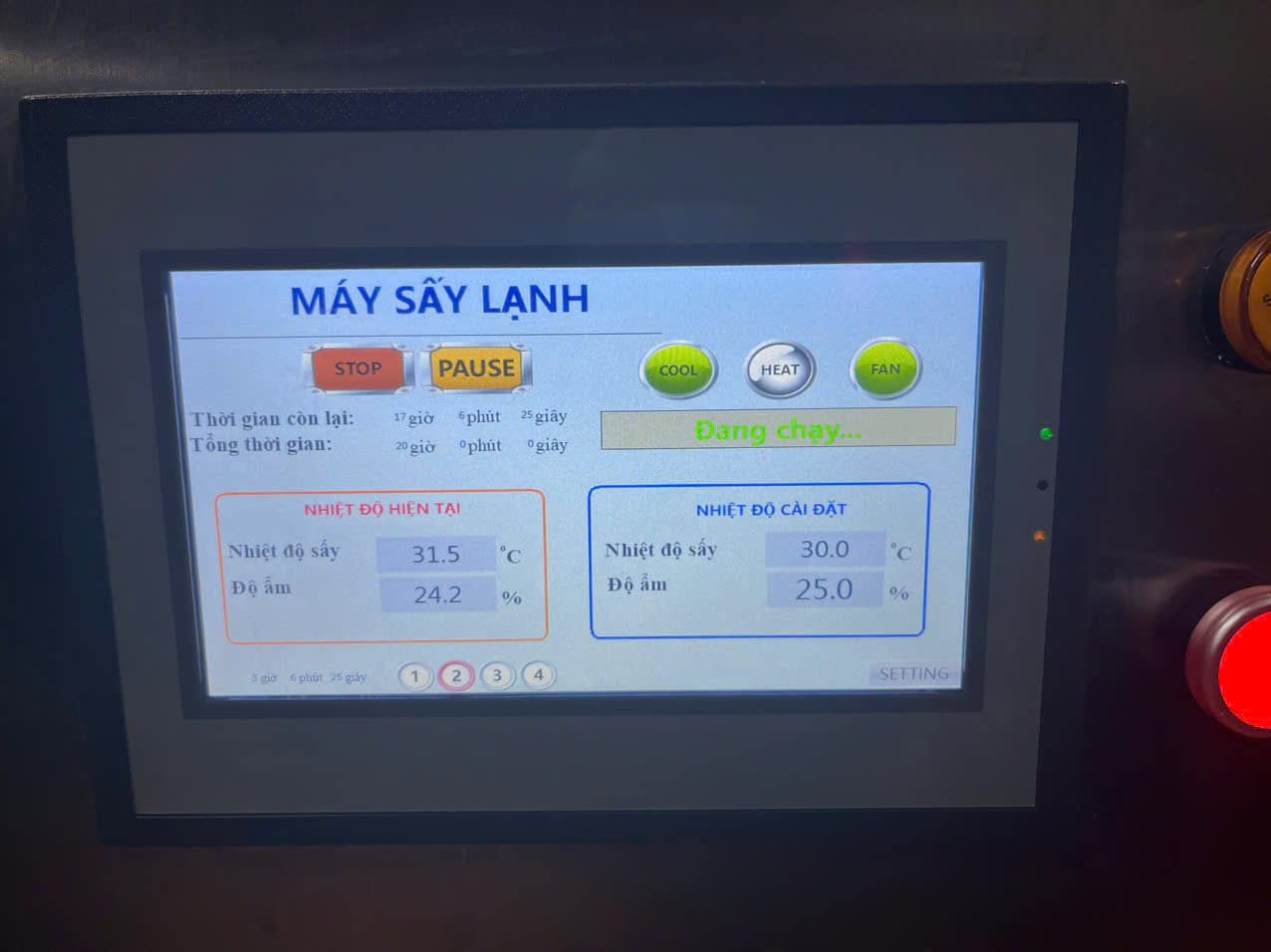 Máy sấy lạnh 100 kg Enoagri vận hành